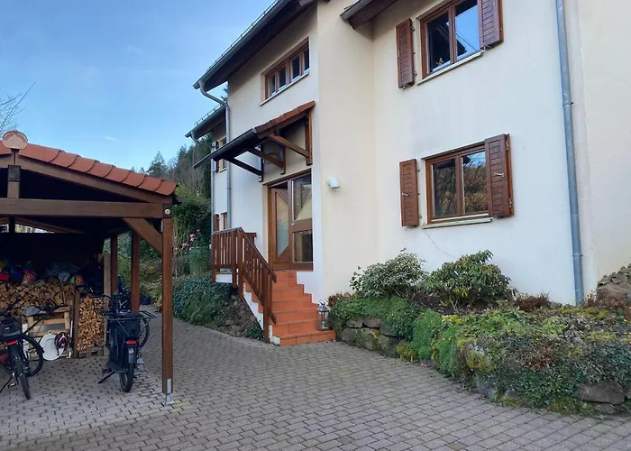 Ruhiges Direkt In S-bahn-naehe *